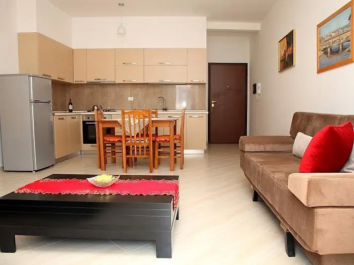 Martin Apartment Vlore